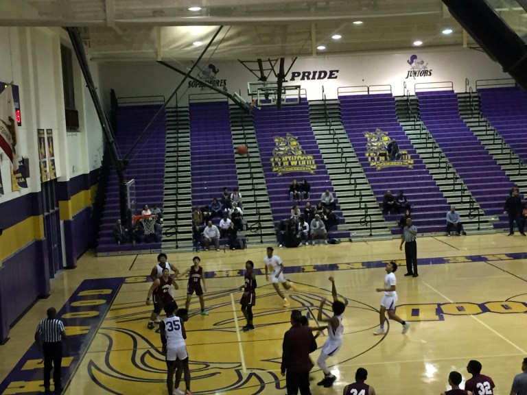 3 takeaways from Lynwood’s conference win against Paramount