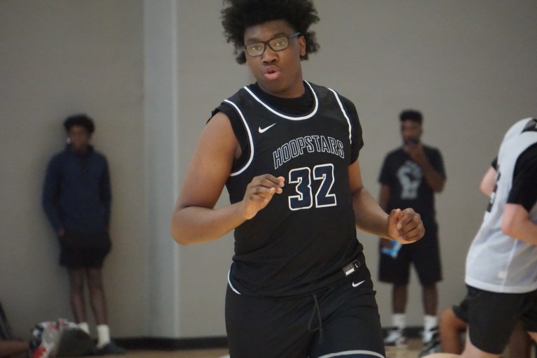 Prep Hoops Circuit: Top 2021 Illinois Defenders