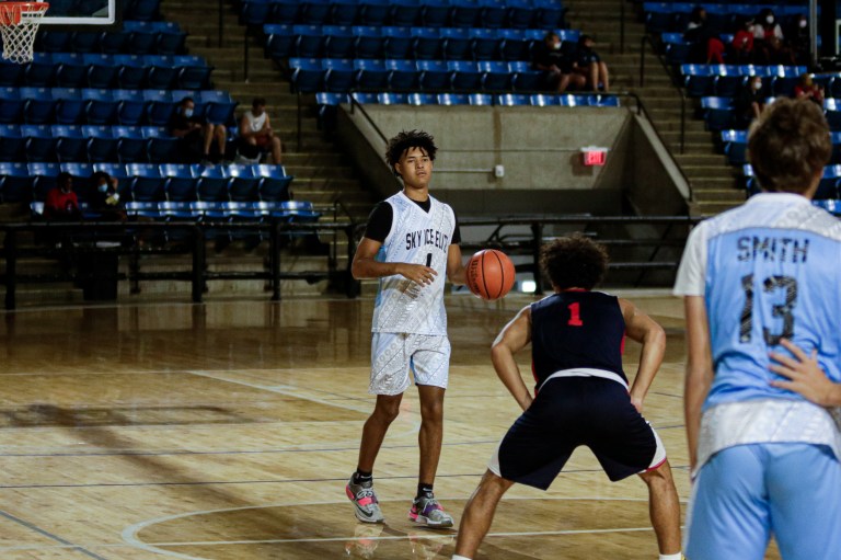 Prep Hoops Circuit: Top 2021 Illinois Passers