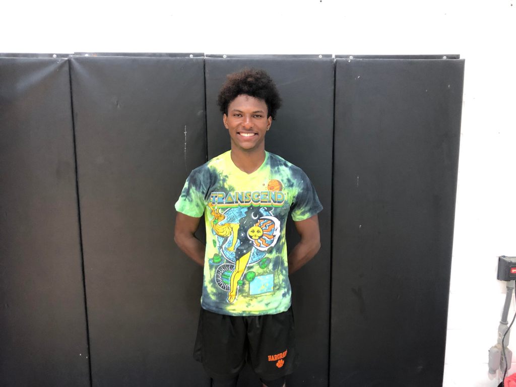 Recruiting Report: Zion Russell (2022)