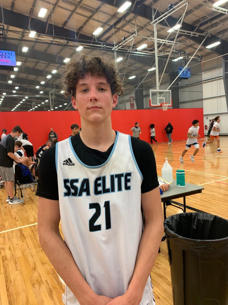 Kansas 2023 Summer Stock Risers First Team