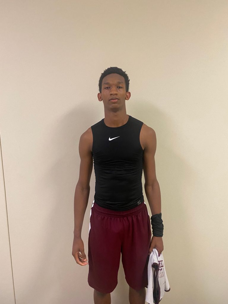 Season preview: Memphis East Mustangs