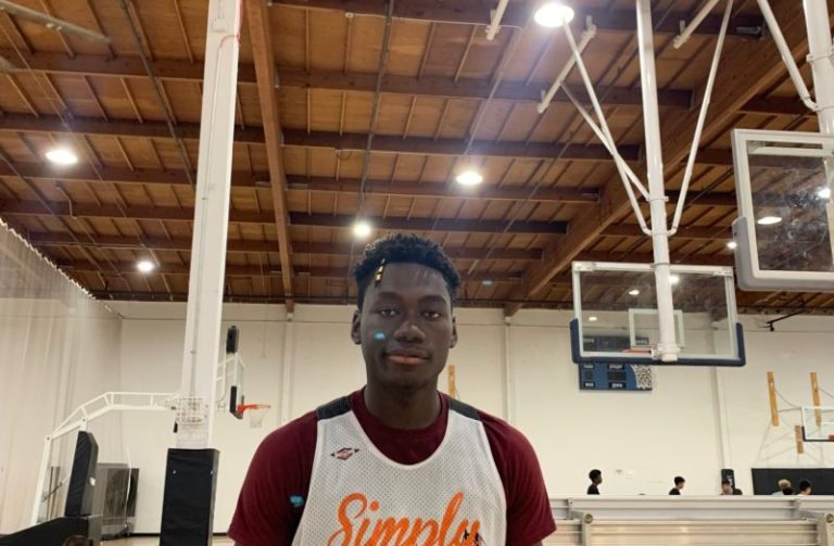 Simply Basketball Showcase: Wing/Forward C/O 2022