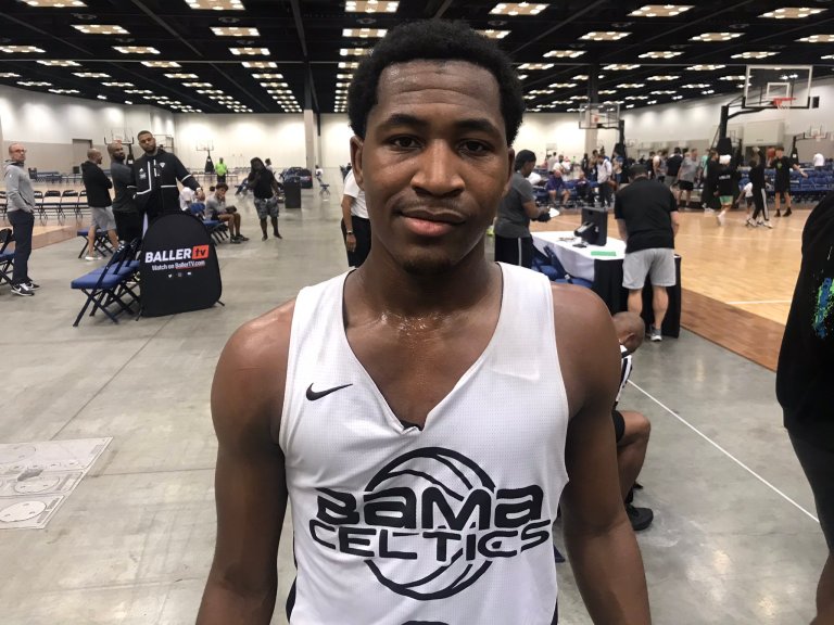 Prep Hoops 2K21: Friday&#039;s Best