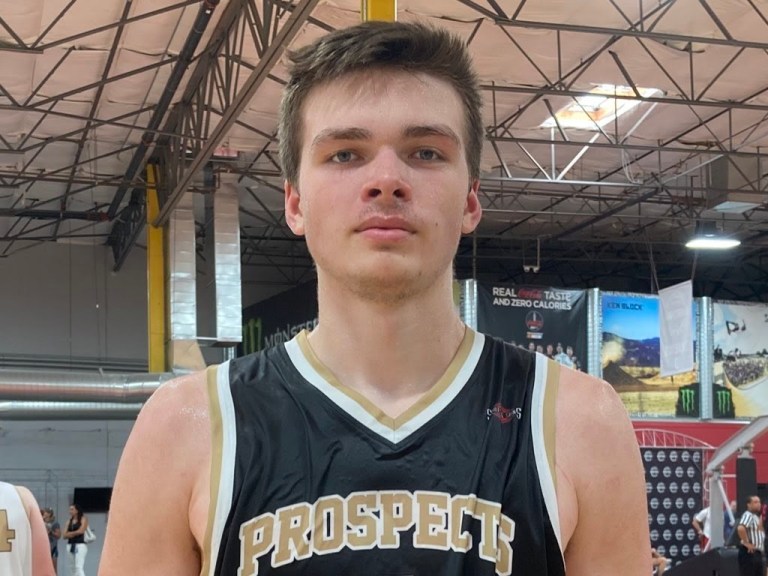 Unsigned Seniors - Top Forwards/Posts Available