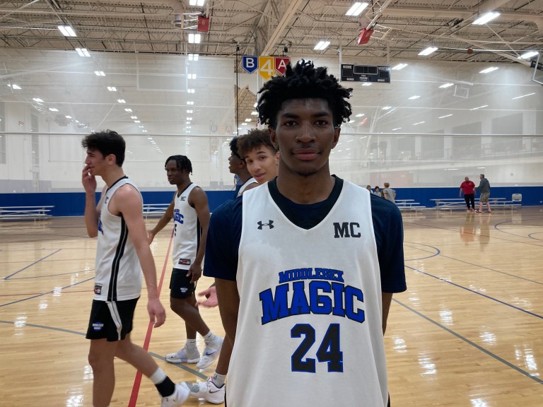 Basketbull Hoopfest Middlesex Magic 17uAlex