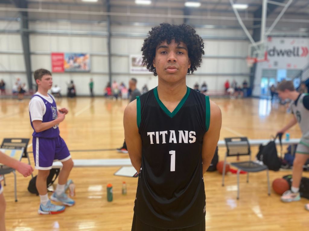 Buckets In The Big Red: Max&#8217;s 16u Standouts