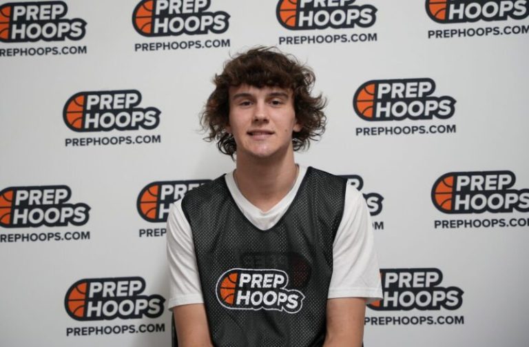Freshman Showcase: Max&#039;s Wing Standouts