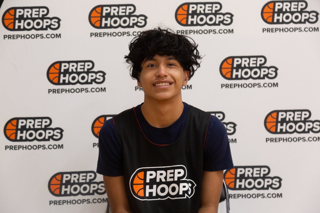 2025 Guards on the Rise: Intriguing Defensive Playmakers