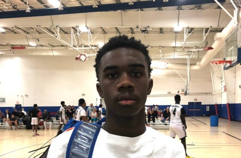 Thanksgiving Week Gamechangers: Standout Guards (2/2)