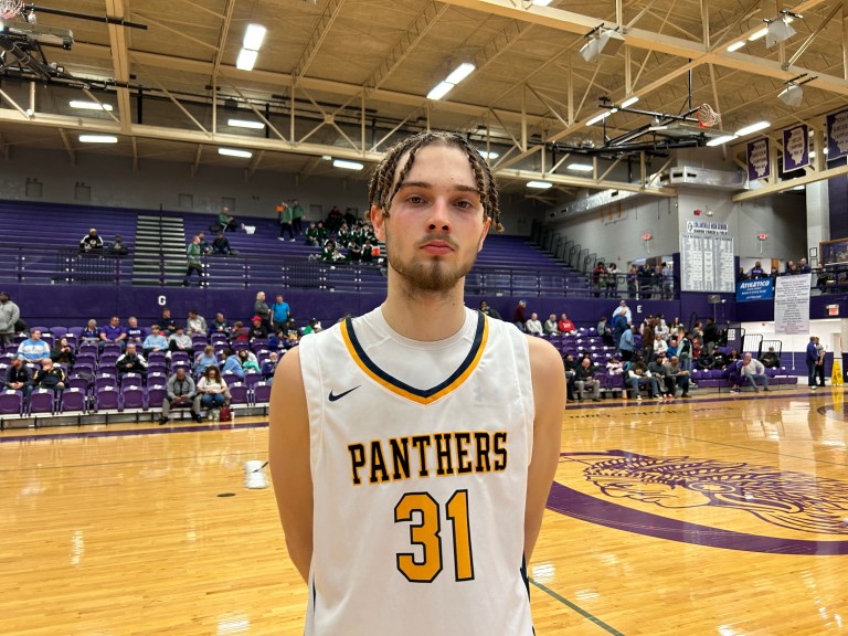 Collinsville Holiday Classic: Wednesday Notebook