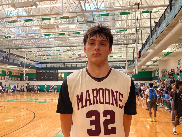 Pekin Holiday Tournament: Tuesday Morning Notebook