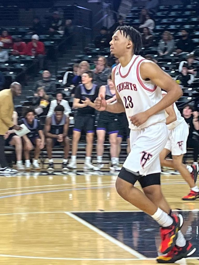 Round One Standouts from Thursday