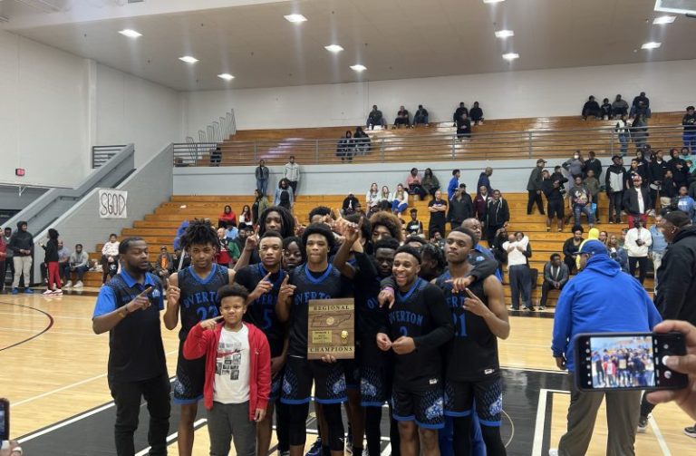 8-4A Region Final: Memphis Overton keeps rolling