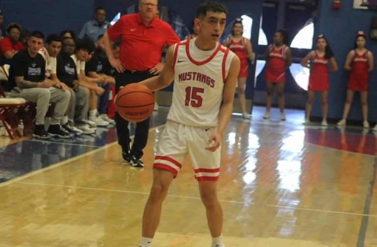 Donovan Cruz