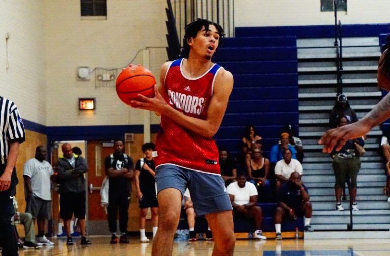 Pontiac Holiday Tournament: Scotty B&#039;s Friday Notebook