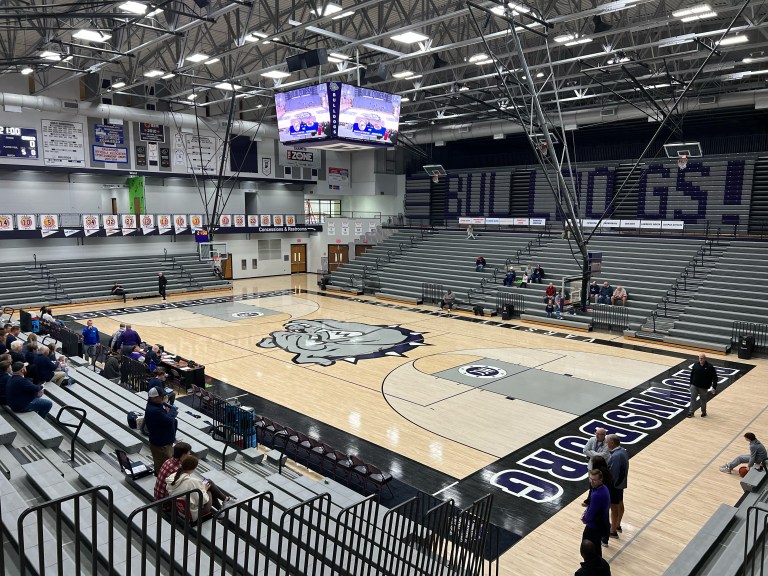 2023 Sneakers For Santa Shootout Live Blog