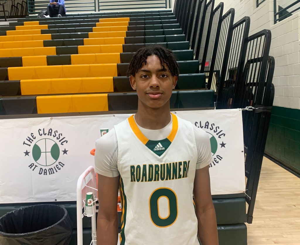 Classic at Damien Guard Standouts