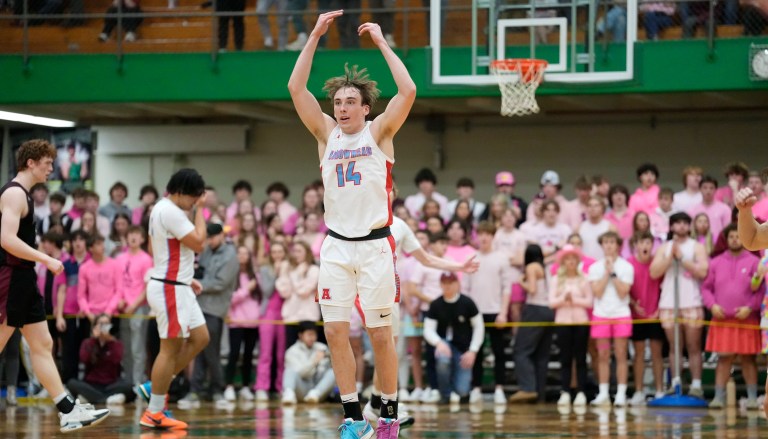 De Pere-Arrowhead Prospect Standouts