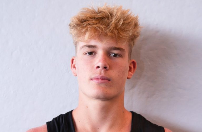 High School Spotlight: Blackhawk Christian Braves