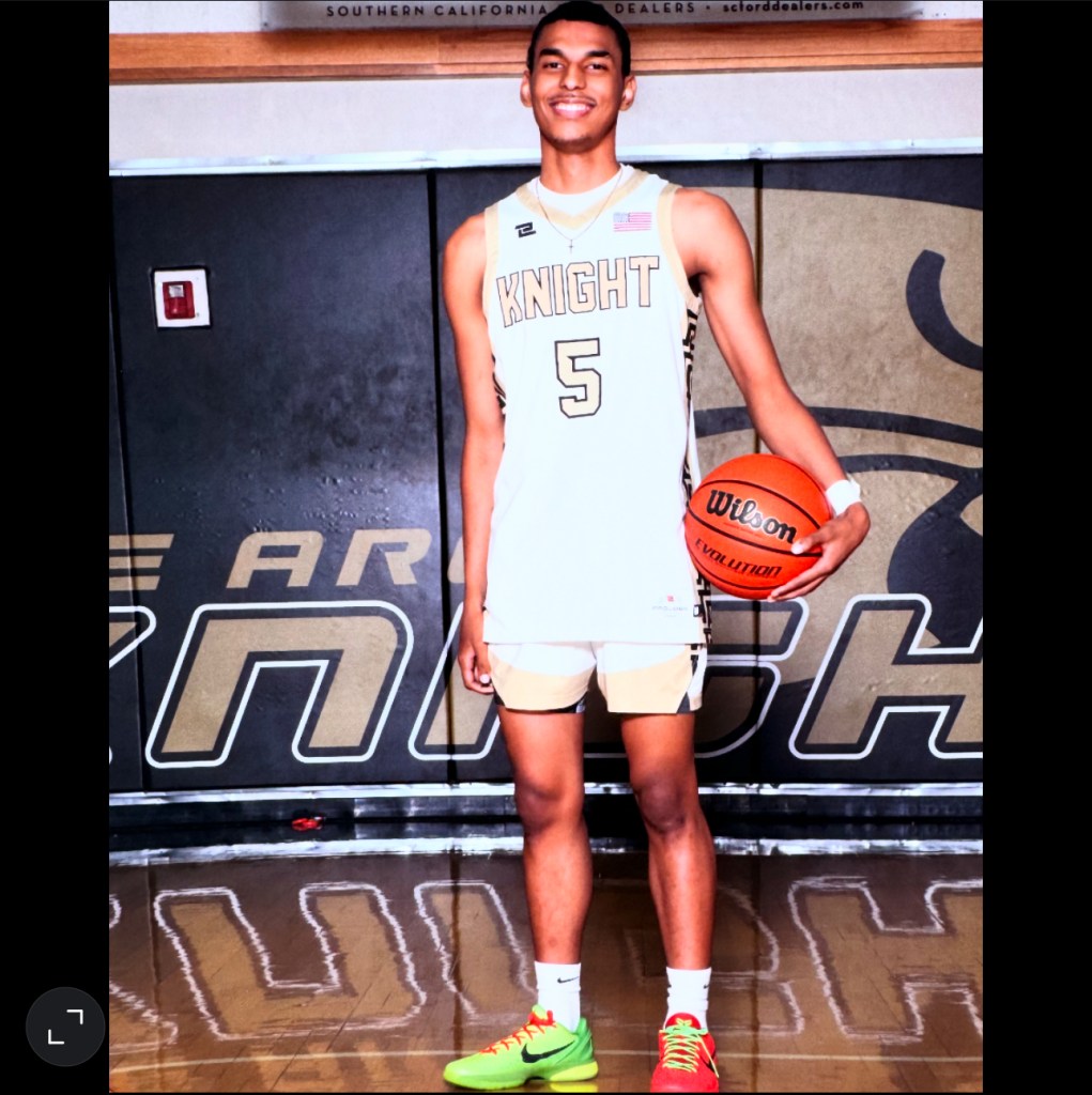 Davian Brooks