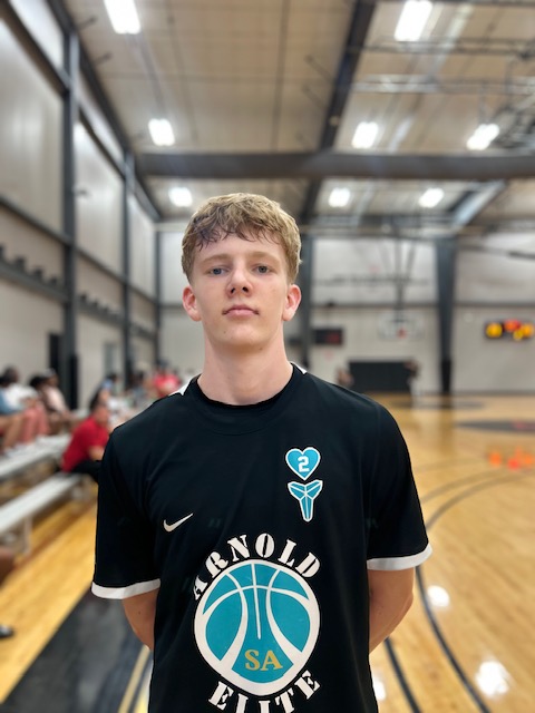Arnold Elite 17u Watchlist