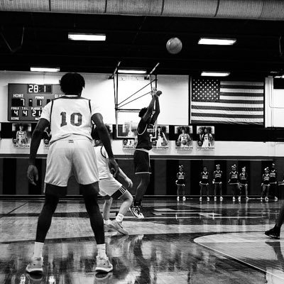 Underclassmen Making Noise