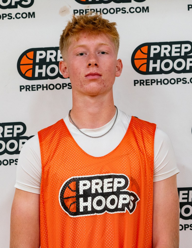 Behind a Papcun 40-Burger, Norwalk Cruises into Substate Final