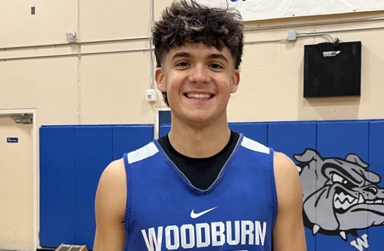 College Commitment - Cruz Veliz (2025 Woodburn)