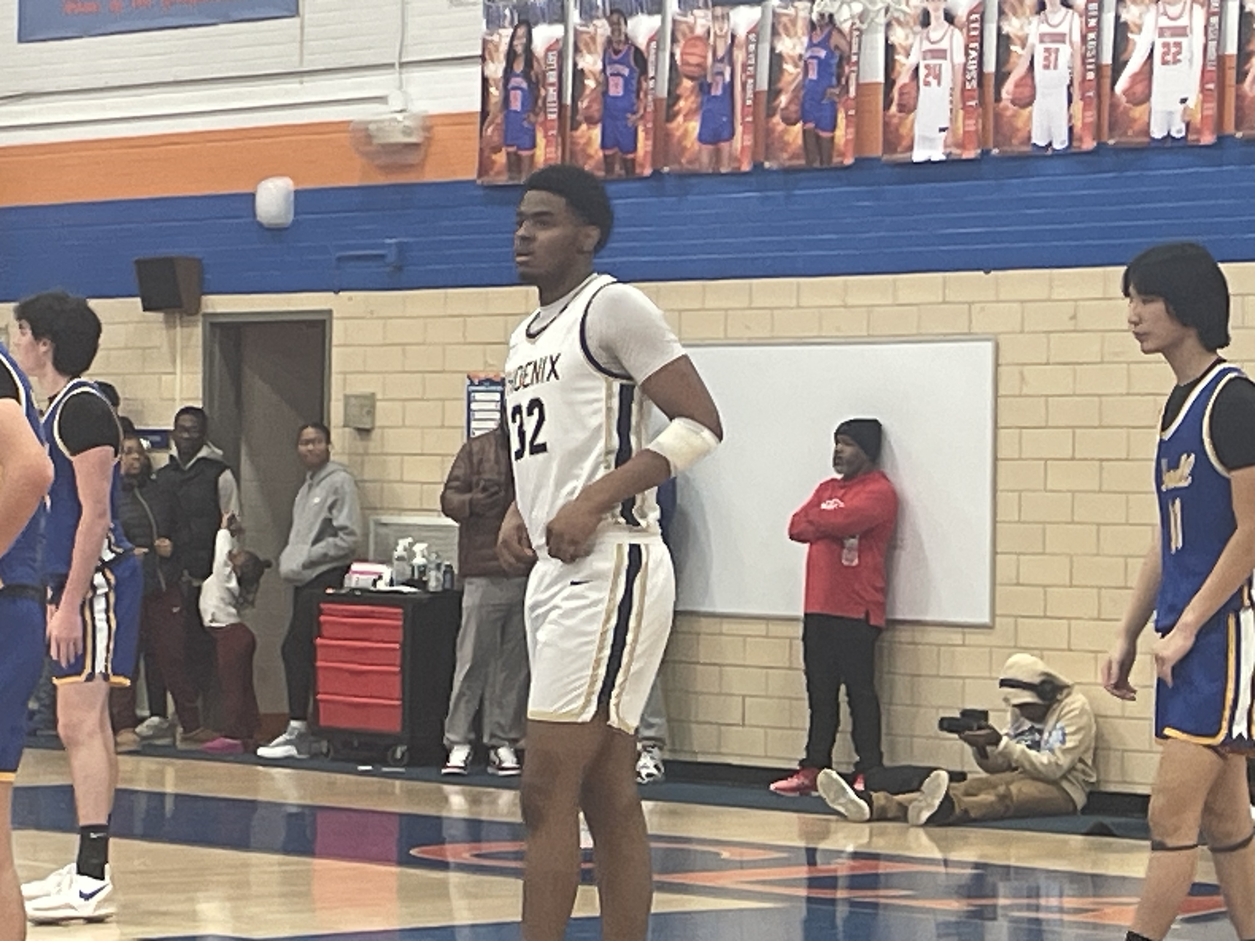 <span class="pn-tooltip pn-player-link">
        <span class="name-pointer">MLK Shootout Top Forwards</span>
        <span class="info-box not-prose" style="background: linear-gradient(to bottom, rgba(247,101,23, 0.95) 0%,rgba(247,101,23, 1) 100%)">
            <a href="https://prephoops.com/2025/01/mlk-shootout-top-forwards/" class="link-wrap">
                                    <span class="player-img"><img src="https://prephoops.com/wp-content/uploads/sites/2/2025/01/IMG_9553.jpeg?w=150&h=150&crop=1" alt="MLK Shootout Top Forwards"></span>
                
                <span class="player-details">
                    <span class="first-name">MLK</span>
                    <span class="last-name">Shootout Top Forwards</span>
                    <span class="measurables">
                                            </span>
                                    </span>
                <span class="player-rank">
                                                        </span>
                                    <span class="state-abbr"></span>
                            </a>

            
        </span>
    </span>
