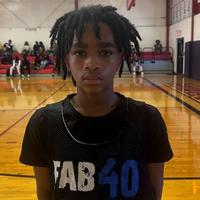 Defender: Tionni Brown 