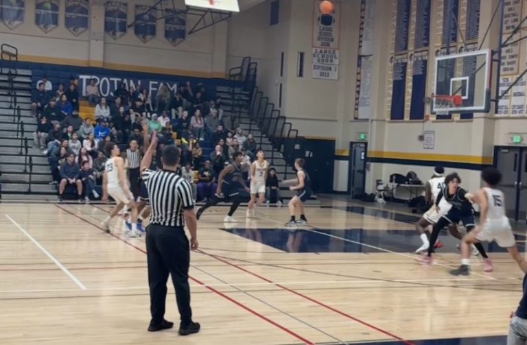 CIF State Boys Division II Qtrs: Clovis East Wins @ Milpitas