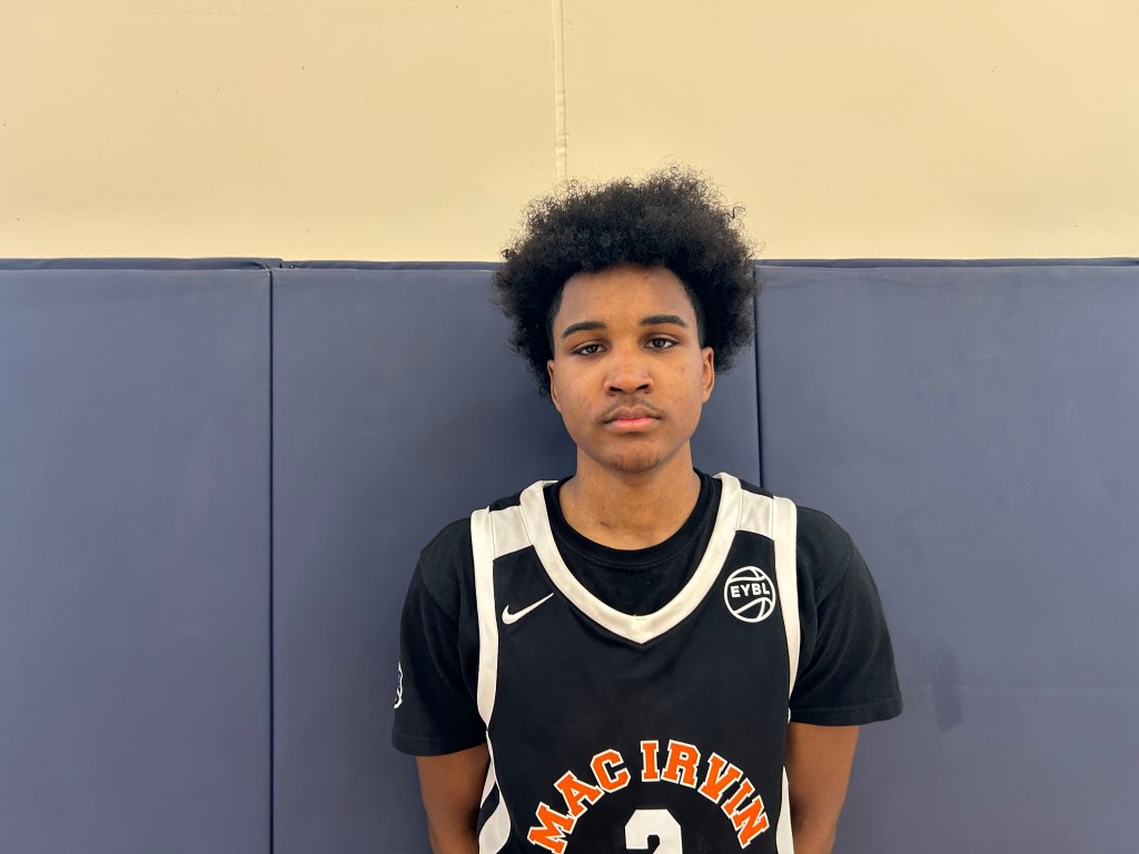 Chi-Town Tip Off: Devin Cleveland Talks Recruiting and More