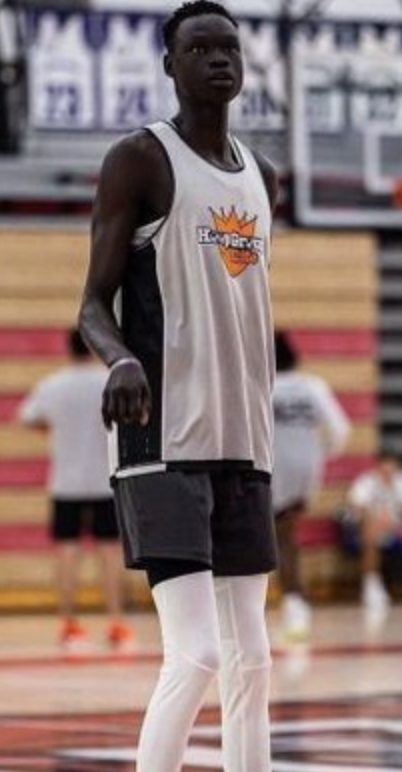Johnny Akot Bol
