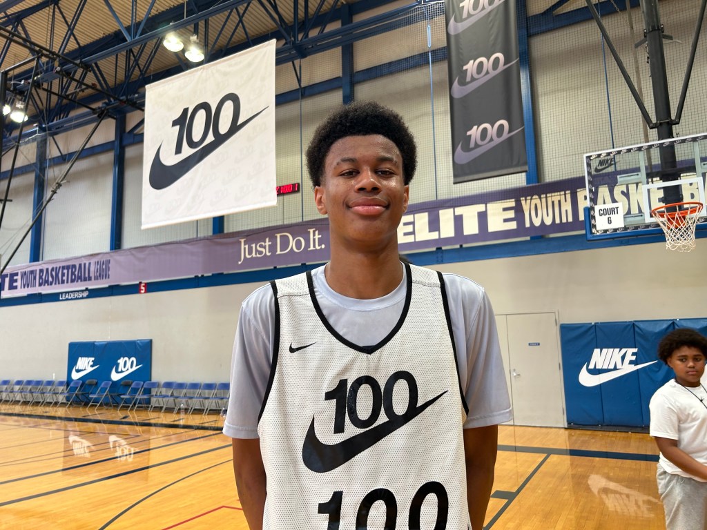 Nike Elite 100 Tuesday Morning Notebook