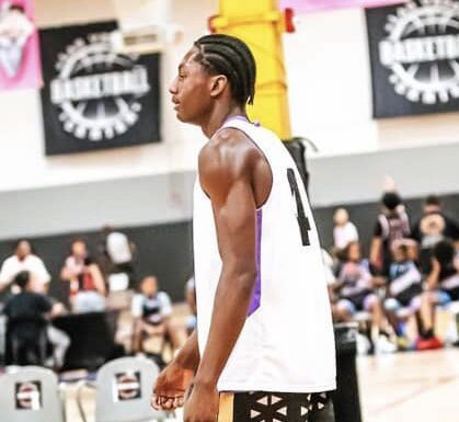 Bigfoot Hoops: High Flyers and Inside Scorers