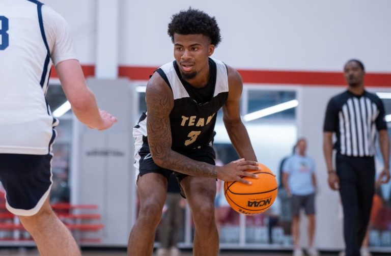 2400 Articles – 5 Seniors To Watch