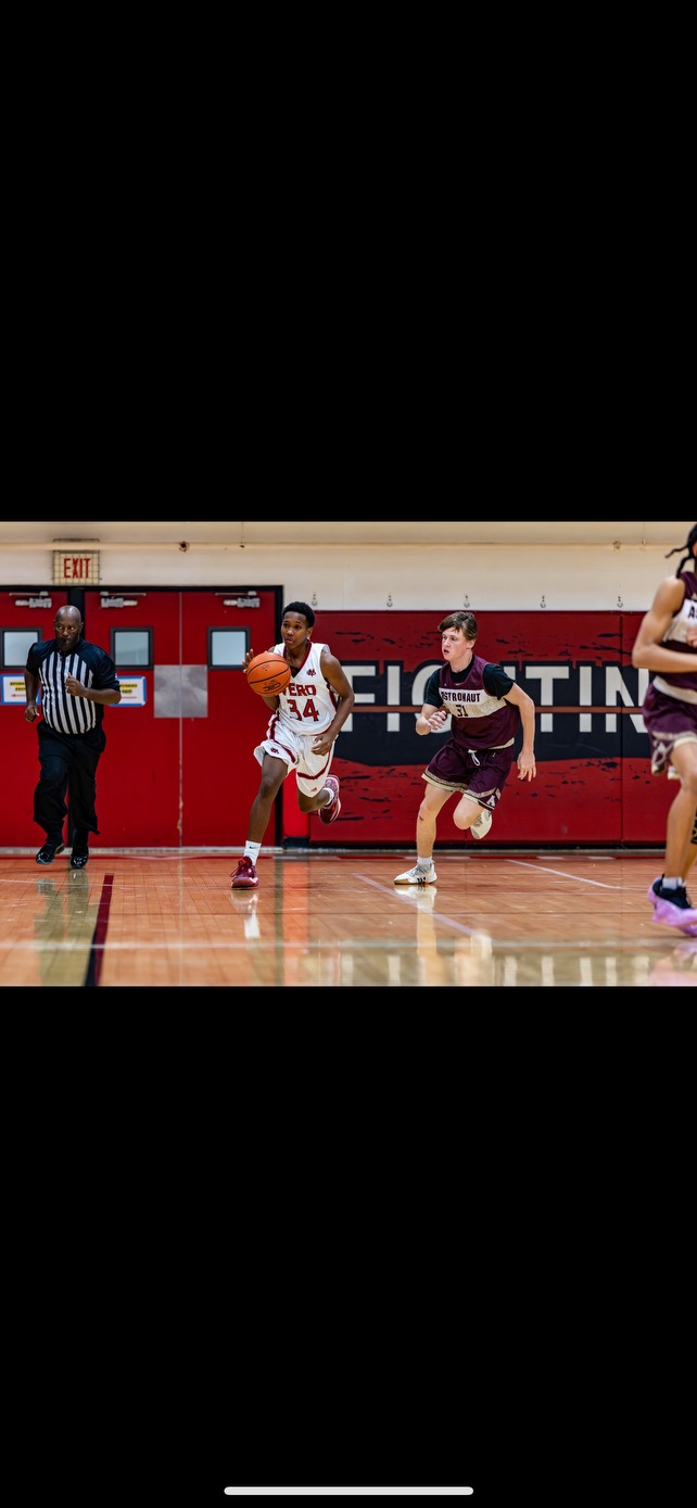 Elijah Thompson