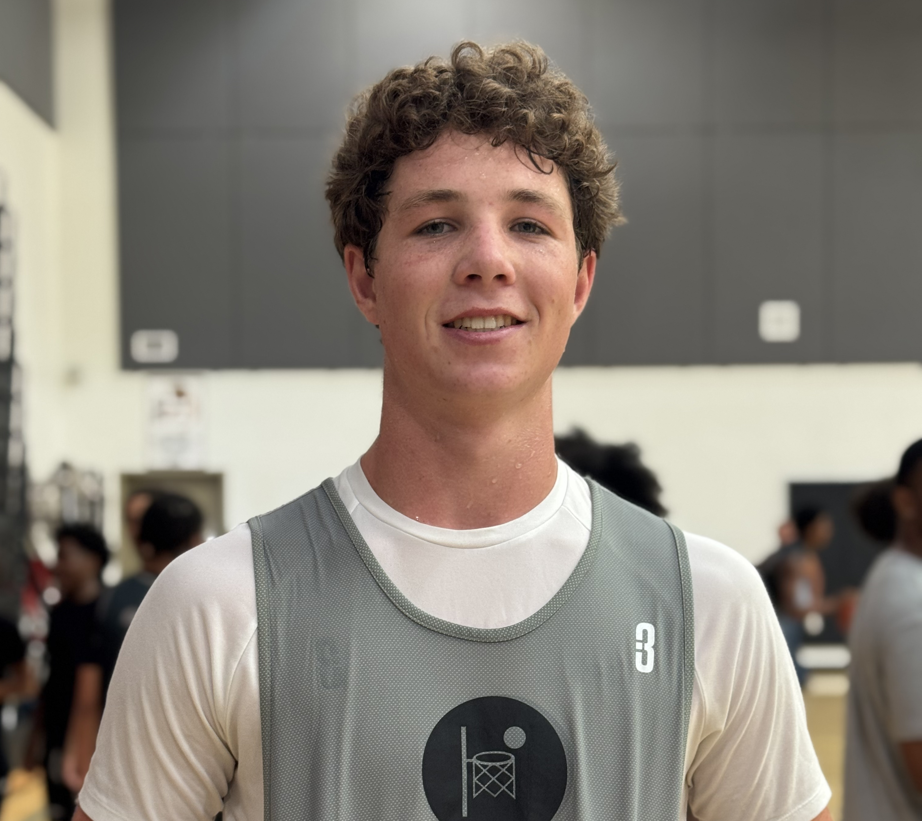 Skills Summit: Upperclass Stock-Rising Wings