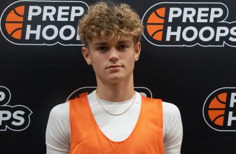 2400 Articles – 5 Juniors To Watch