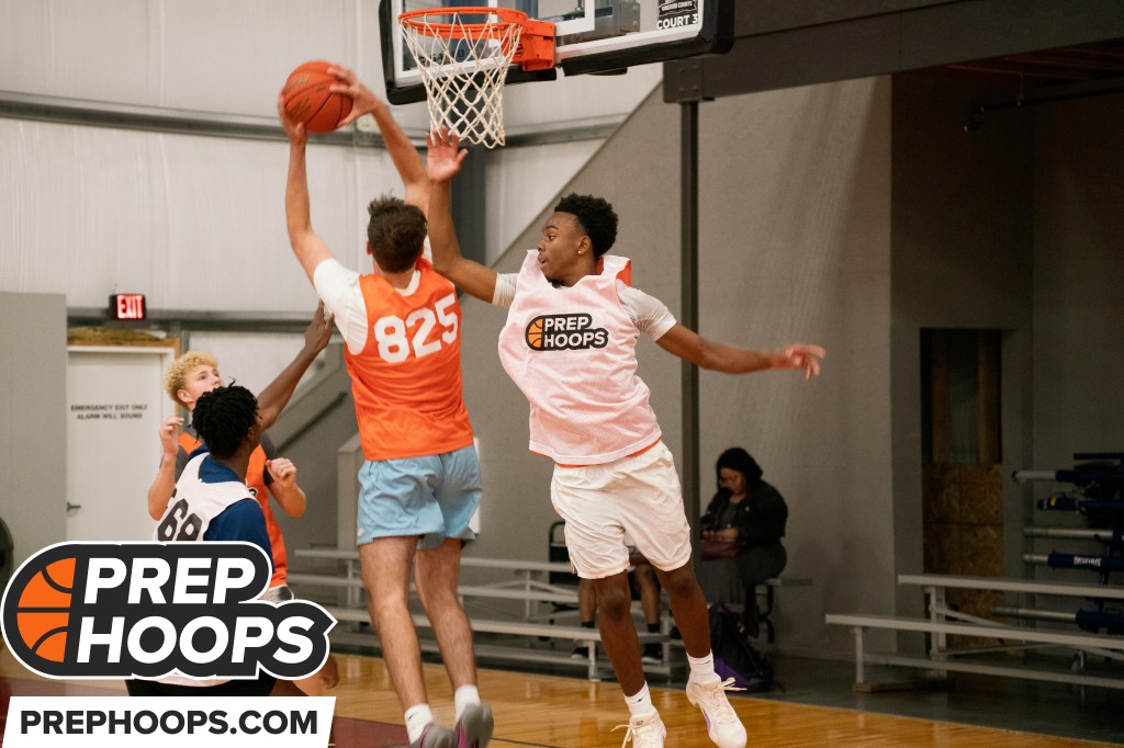 Prep Hoops The Expo: Iowa – Photo Gallery
