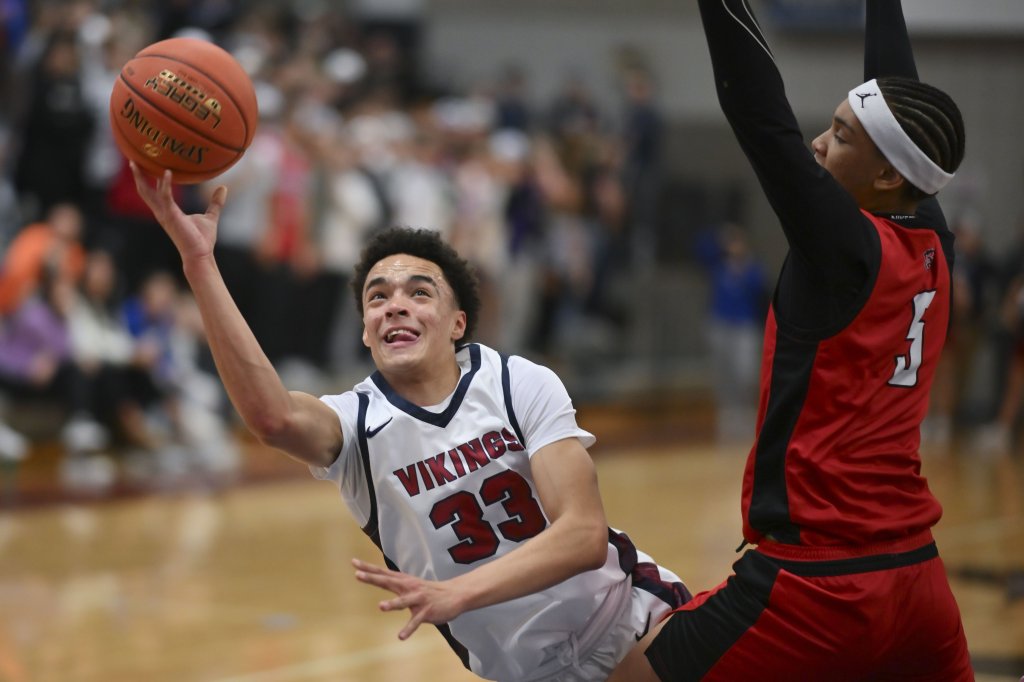 Kansas Check-In: Early Trends and Key Teams Across the State