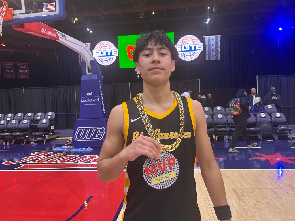 Who Had Top 2027 and 2028 Performances at Chicago Elite Classic?