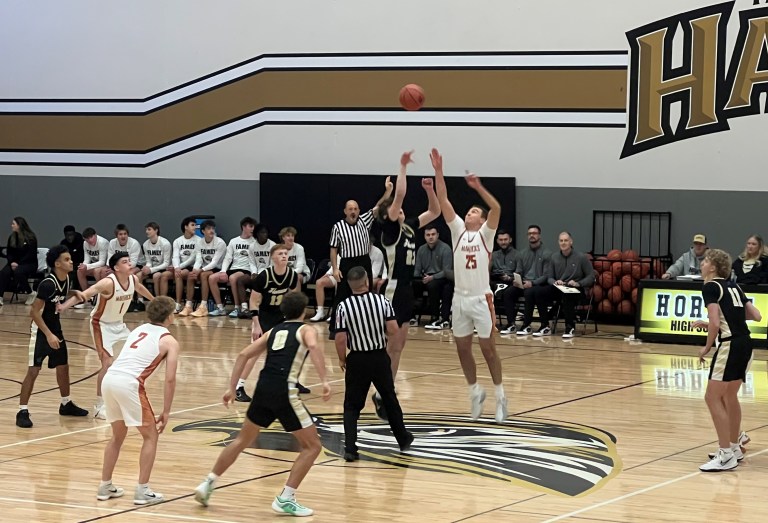 No. 2 Hawks Survive the Mighty Mavs