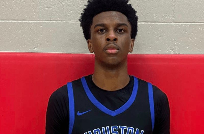 Wings Make Their Mark at the Hays Hawks Christmas Tournament