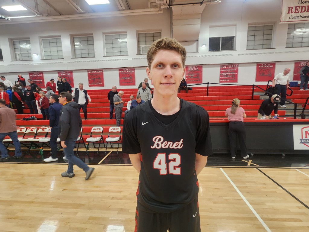 Benet Claims Final ESCC Behind Dominant Third Quarter Surge
