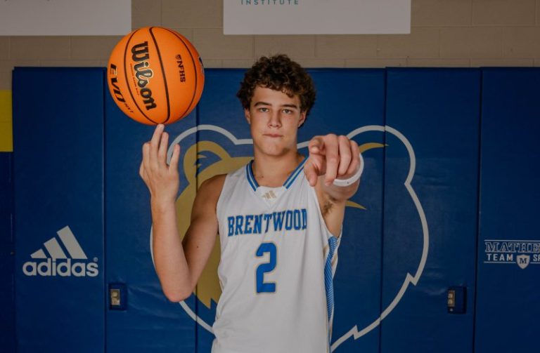 Davis’ new offer, Five seniors commit in just 10 days