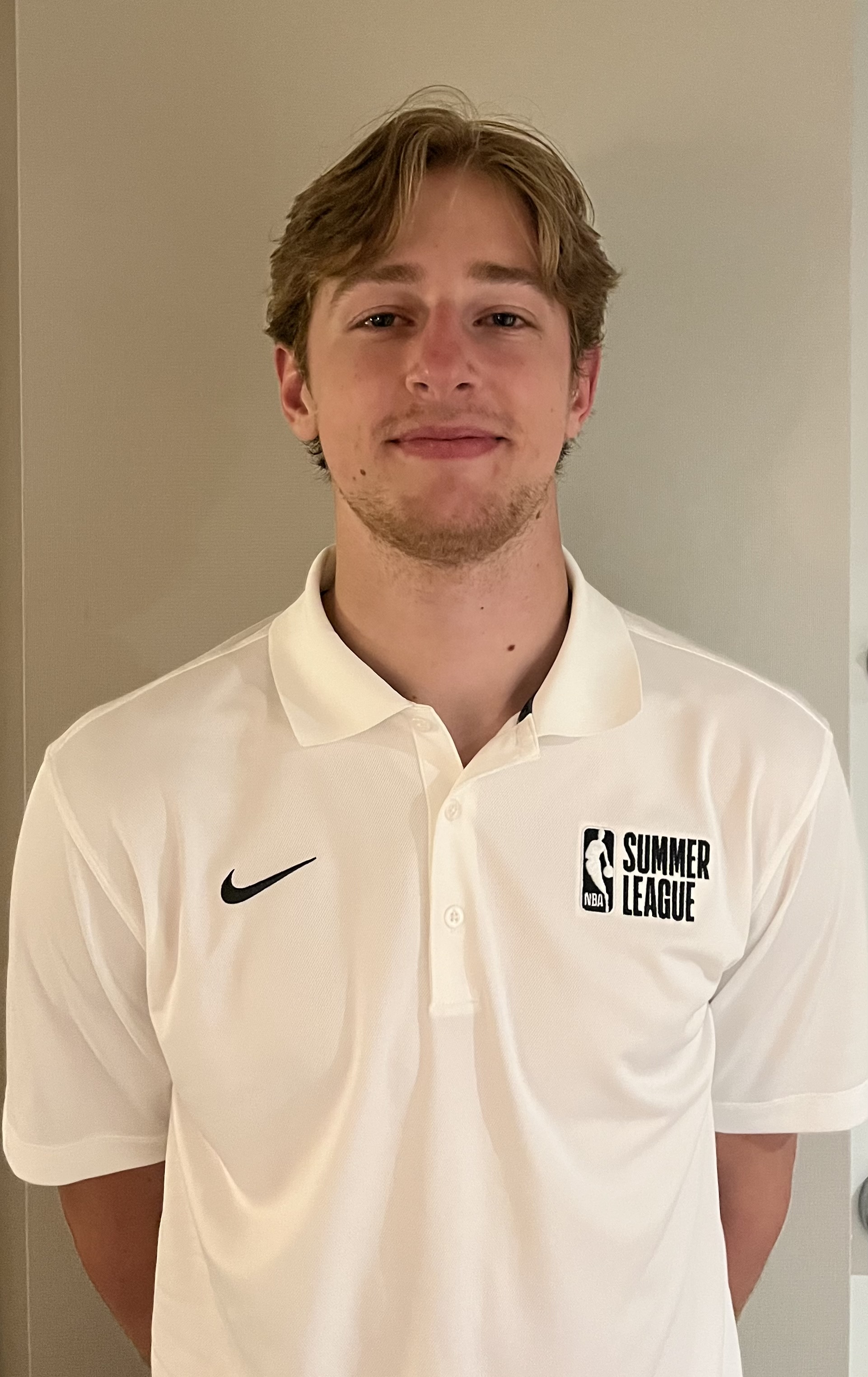 Headshot of Freddie Jacobi