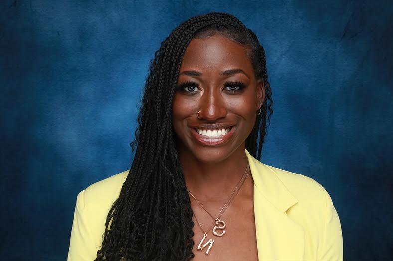 Headshot of Nia Symone