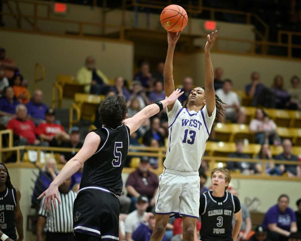 5A State Quarterfinals Deliver a Wild Night of Hoops Action